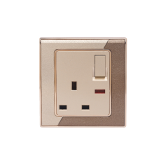 CLICK MARIGOLD 3 PIN FLAT SOCKET WITH SWITCH,13A